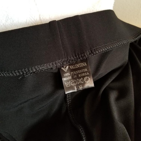 NWOT sheer "A" line black and white flowy top - Picture 7 of 7